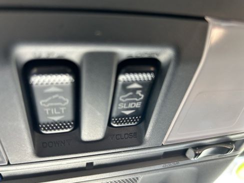 Used 2022 Subaru WRX Limited image 12