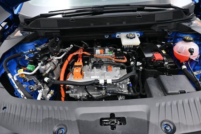 Used 2024 Chevrolet Equinox EV LT FWD image 32