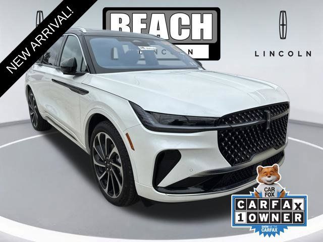 Used 2026 Lincoln Nautilus Black Label AWD/4WD image 1