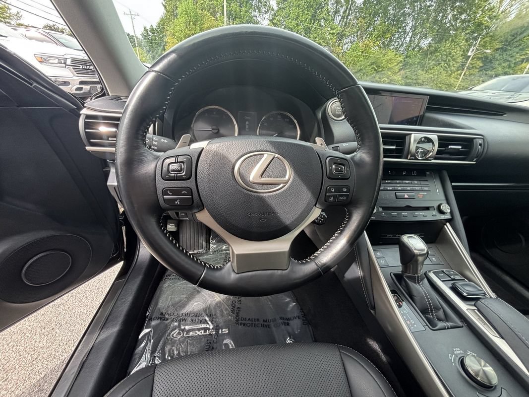 Used 2017 Lexus IS 200t w/ Navigation System Package RWD image 16