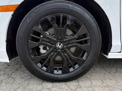 Used 2025 Honda Odyssey Sport-L image 28