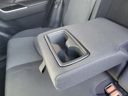 Used 2020 Toyota RAV4 XLE image 9