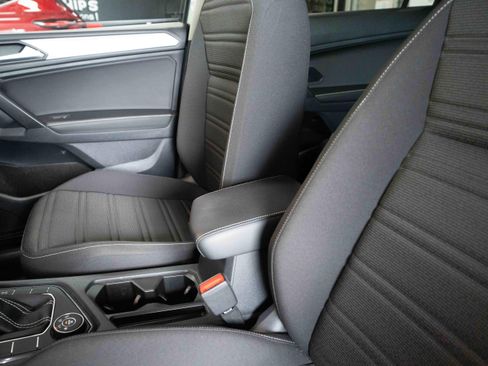 Used 2023 Volkswagen Tiguan S AWD/4WD image 10