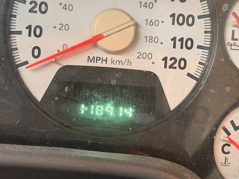 Used 2006 Dodge Ram 1500 Truck SLT image 14