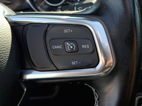 Certified 2022 Jeep Wrangler Unlimited Sahara w/ Cold Weather Group image 24