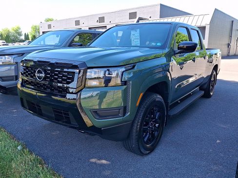 New 2026 Nissan Frontier SV w/ SV Convenience Package AWD/4WD image 3