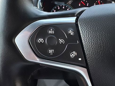 Used 2023 Chevrolet Traverse LT w/ LT Premium Package image 19