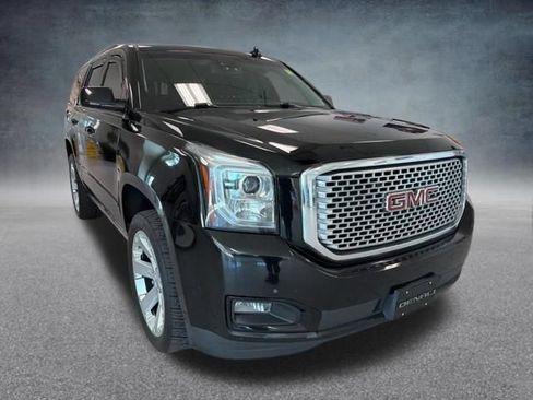 Used 2017 GMC Yukon Denali w/ Open Road Package AWD/4WD image 5