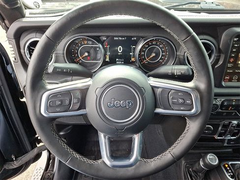 Used 2022 Jeep Gladiator Overland w/ Popular Equipment Package image 19