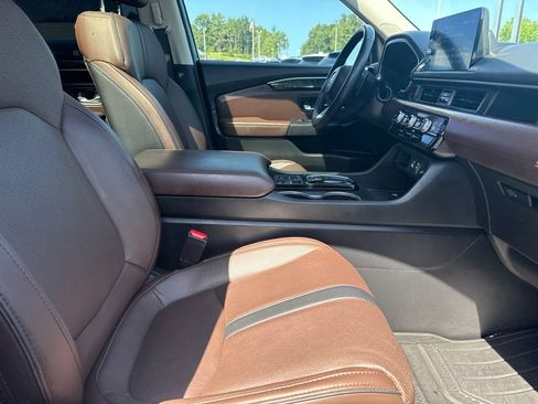 Used 2025 Honda Pilot Elite image 43