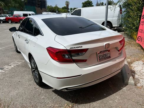 Used 2020 Honda Accord Touring image 5