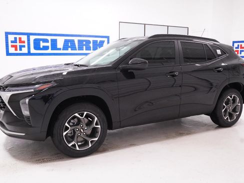 New 2026 Chevrolet Trax LT w/ LT Convenience Package image 10