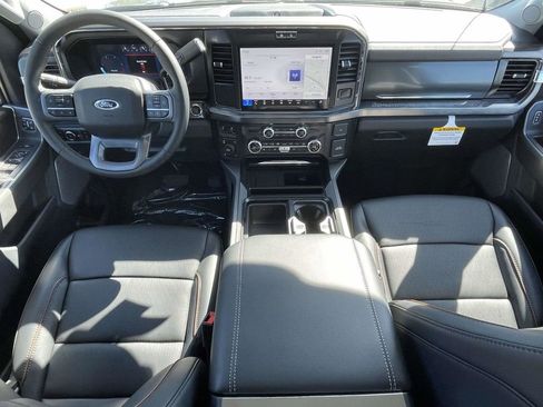 New 2026 Ford F250 Lariat w/ Black Appearance Package AWD/4WD image 11