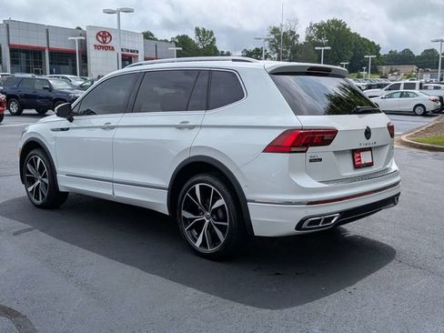 Used 2024 Volkswagen Tiguan SEL R-Line AWD/4WD image 4