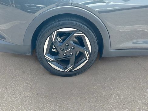 Certified 2025 Kia K4 EX FWD image 28