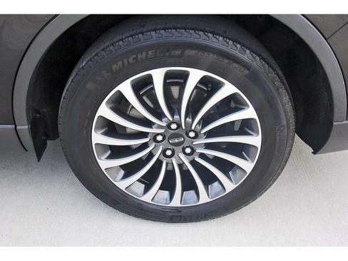 Used 2022 Lincoln Aviator Reserve w/ Equipment Group 201A AWD/4WD image 30
