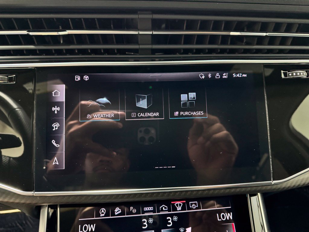 Used 2025 Audi SQ7 Prestige AWD/4WD image 19