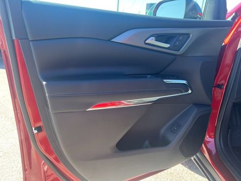 New 2026 Chevrolet Traverse LT w/ Driver Confidence Package image 12