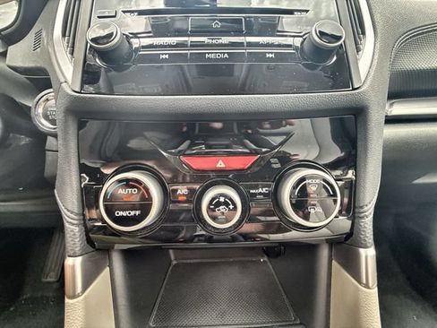 Used 2021 Subaru Forester Premium AWD/4WD image 18
