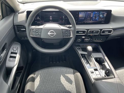 New 2026 Nissan Sentra SV w/ SV Convenience Package FWD image 13