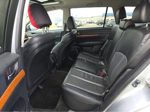 Used 2013 Subaru Outback 2.5i Limited w/ Moonroof Pkg image 22
