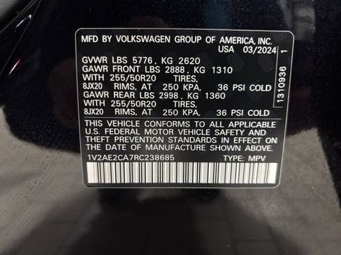 Used 2024 Volkswagen Atlas Cross Sport SEL R-Line image 33