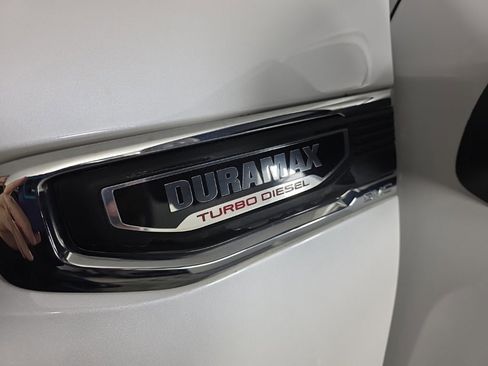 Used 2021 GMC Sierra 1500 Denali w/ Denali Ultimate Package image 11