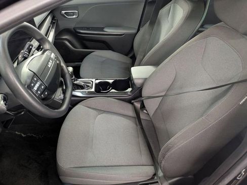 Used 2025 Kia K4 FWD image 12