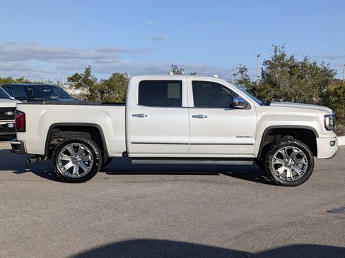 Used 2018 GMC Sierra 1500 Denali w/ Denali Ultimate Package image 3