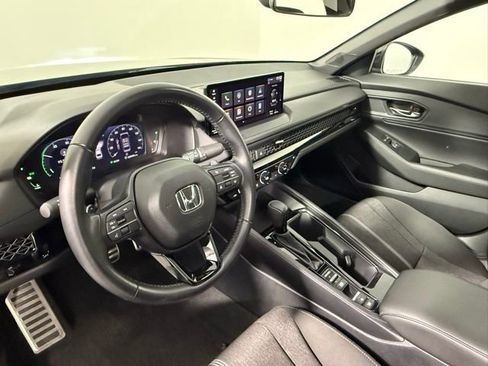 Used 2023 Honda Accord Sport image 15