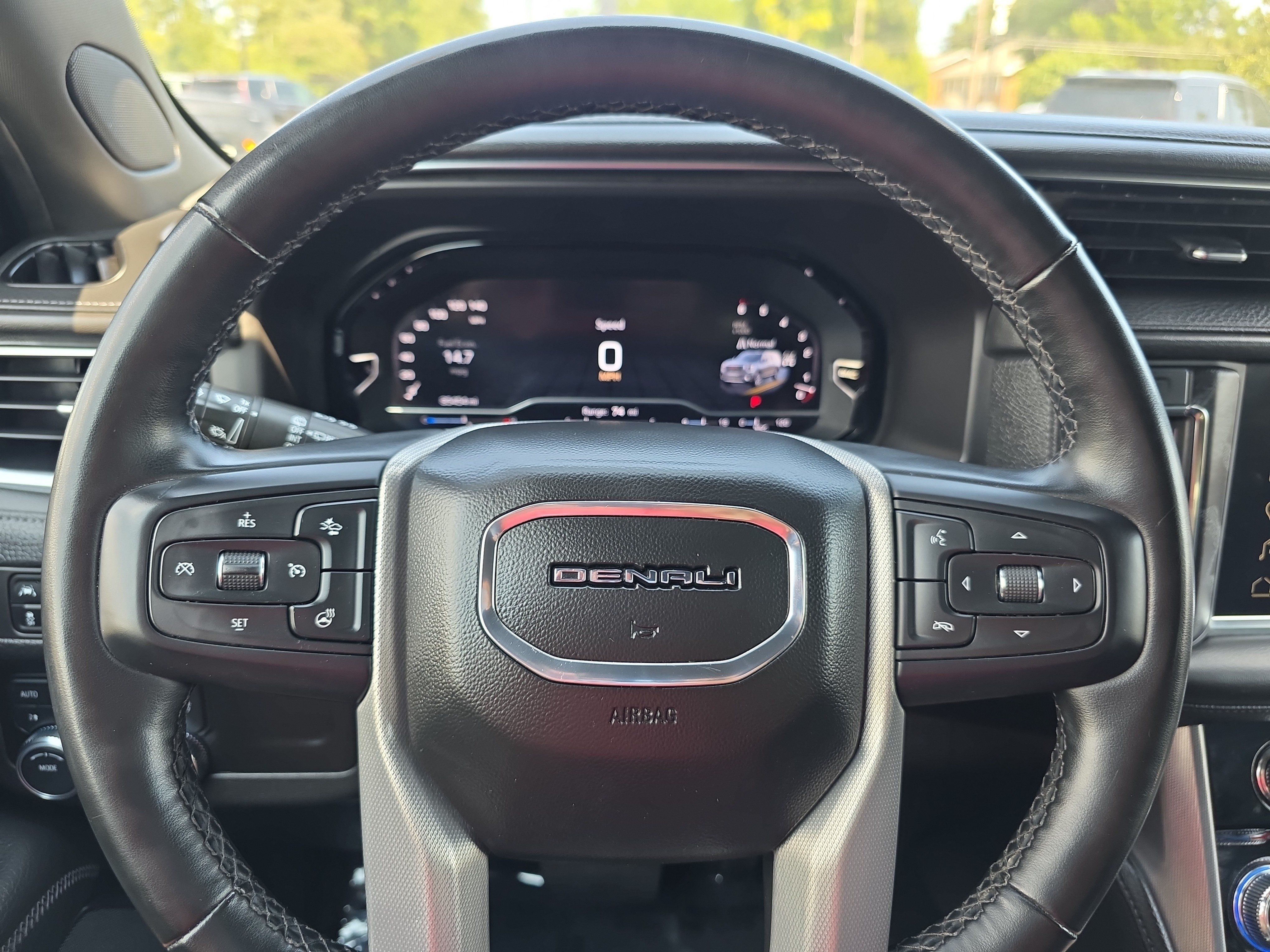 Used 2023 GMC Yukon Denali AWD/4WD image 20