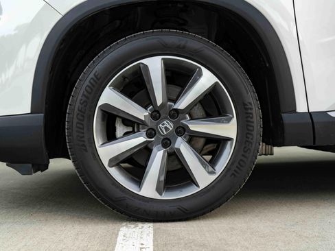 Used 2024 Honda Pilot Elite image 14