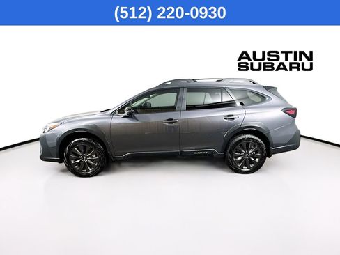 Used 2025 Subaru Outback Onyx Edition image 5