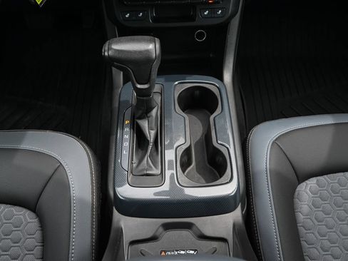 Used 2021 Chevrolet Colorado Z71 AWD/4WD image 33