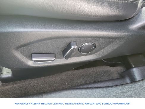 Used 2018 Ford Explorer XLT w/ Equipment Group 202A image 37