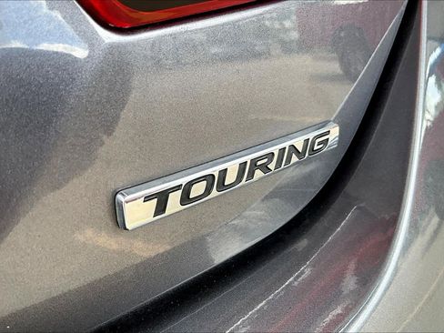 Used 2018 Honda Accord Touring image 10