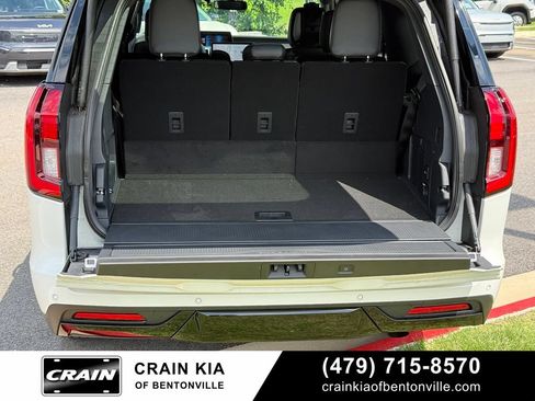 Used 2026 Ford Expedition Platinum w/ Stealth Performance Package AWD/4WD image 30