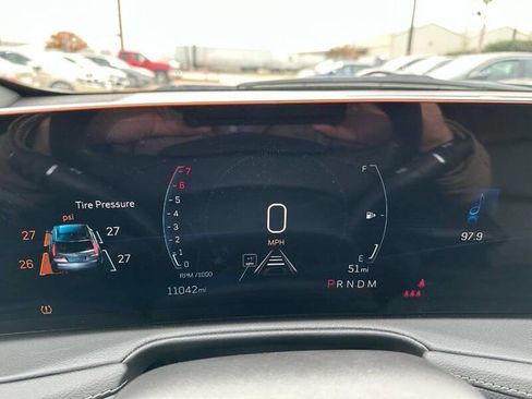 Used 2025 Cadillac XT4 Premium Luxury image 19