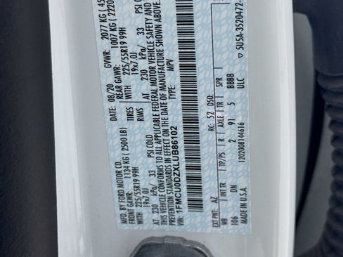 Used 2020 Ford Escape Titanium w/ Titanium Premium Package 2.0 FWD image 40