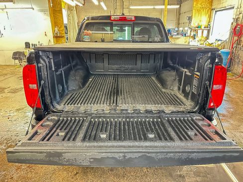 Used 2019 Chevrolet Colorado Z71 AWD/4WD image 7