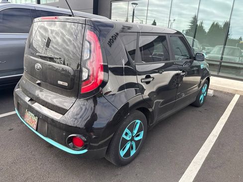 Used 2016 Kia Soul EV + w/ Sun & Fun Package FWD image 3