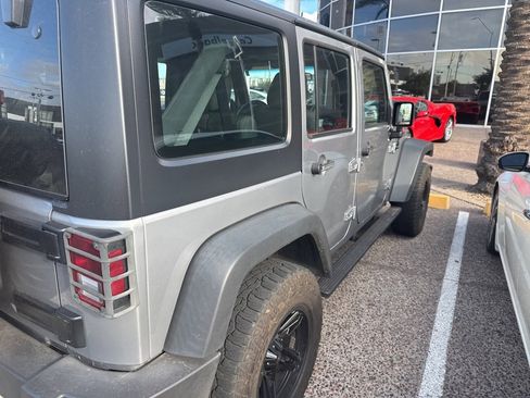 Used 2017 Jeep Wrangler Unlimited Sport w/ Connectivity Group image 7