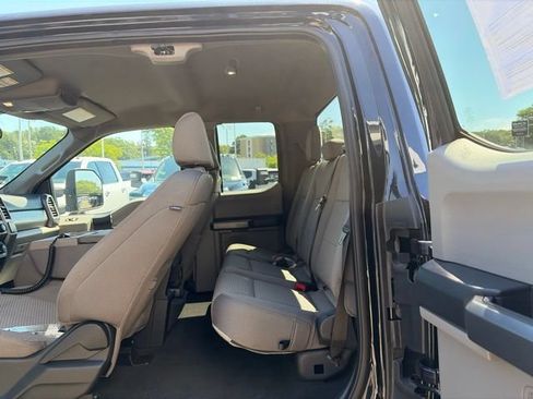 Used 2022 Ford F350 XLT w/ Snow Plow Prep Package AWD/4WD image 11