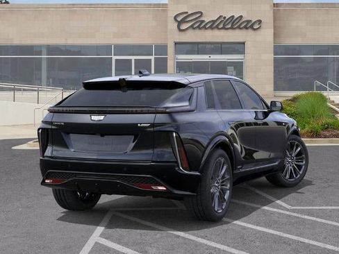 New 2026 Cadillac Lyriq V AWD/4WD image 4