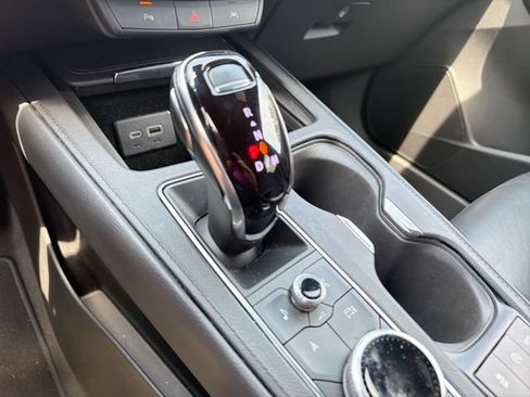 Used 2025 Cadillac XT4 Premium Luxury FWD image 23