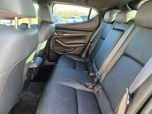 Used 2023 MAZDA MAZDA3 s image 18