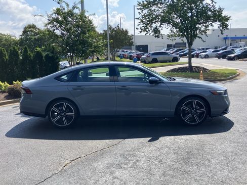 Used 2026 Honda Accord SE image 11