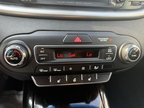 Used 2019 Kia Sorento EX w/ EX Touring Package AWD/4WD image 16