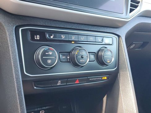 Used 2021 Volkswagen Atlas Cross Sport SE FWD image 21