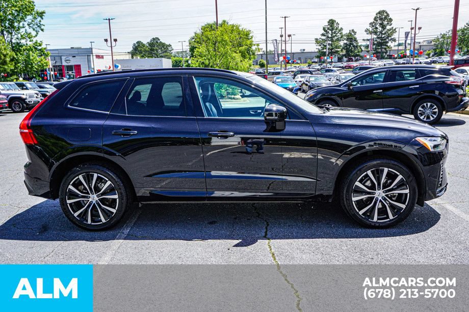 Used 2024 Volvo XC60 B5 Plus AWD/4WD image 8